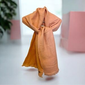 Betsy Johnson‎ scarf